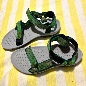 Women’s vintage Teva Hurricane Sandals, EUC, size 7